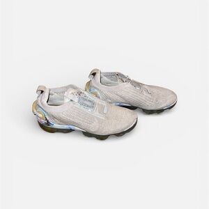 Nike Tennis Shoes running 8 womens 9.5 Gray Vapor Max 2020 Flyknit Summit White